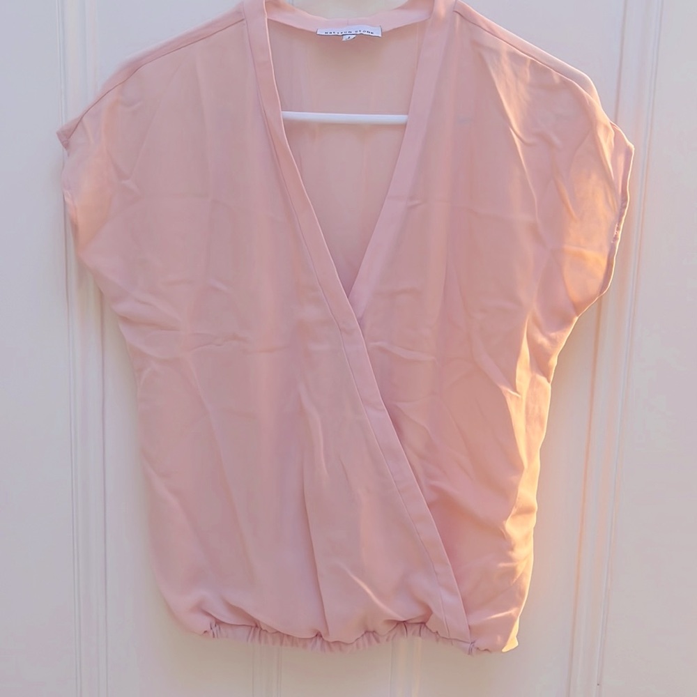 Matison Stone sheer sleeveless vneck with gathered bottom, Sz 2